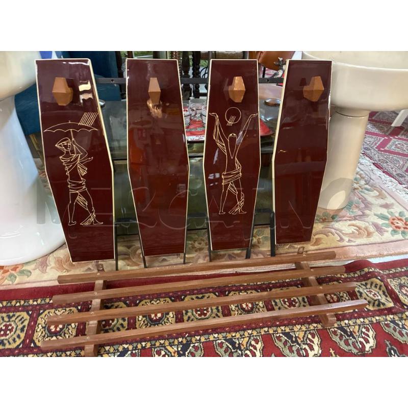 APPENDI ABITI STILE GIO PONTI + SUPPORTO LEGNO CAPPELLIERA VINTAGE - DISEGNI  | Mercatino dell'Usato Teramo 2