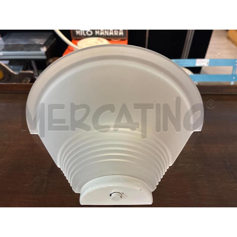 APPLIQUE VETRO SATINATO BIANCO MODELLO EGISTO  | Mercatino dell'Usato Teramo 2