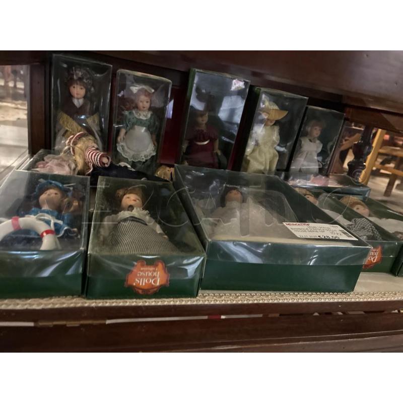 BAMBOLE D'EPOCA DOLLS HOUSE SERIE 15PZ. VARI | Mercatino dell'Usato Teramo 5
