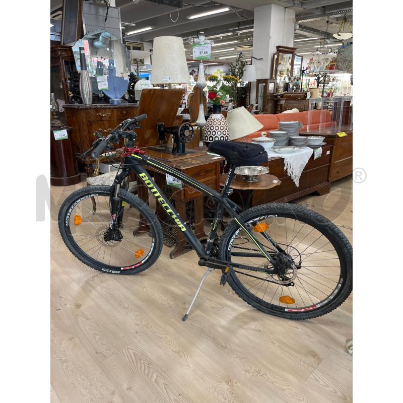 BICICLETTA UOMO BOTTECCHIA TG 26 NERA SCRITTA VERDE | Mercatino dell'Usato Teramo 1