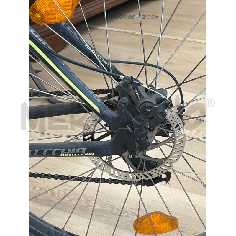 BICICLETTA UOMO BOTTECCHIA TG 26 NERA SCRITTA VERDE | Mercatino dell'Usato Teramo 2