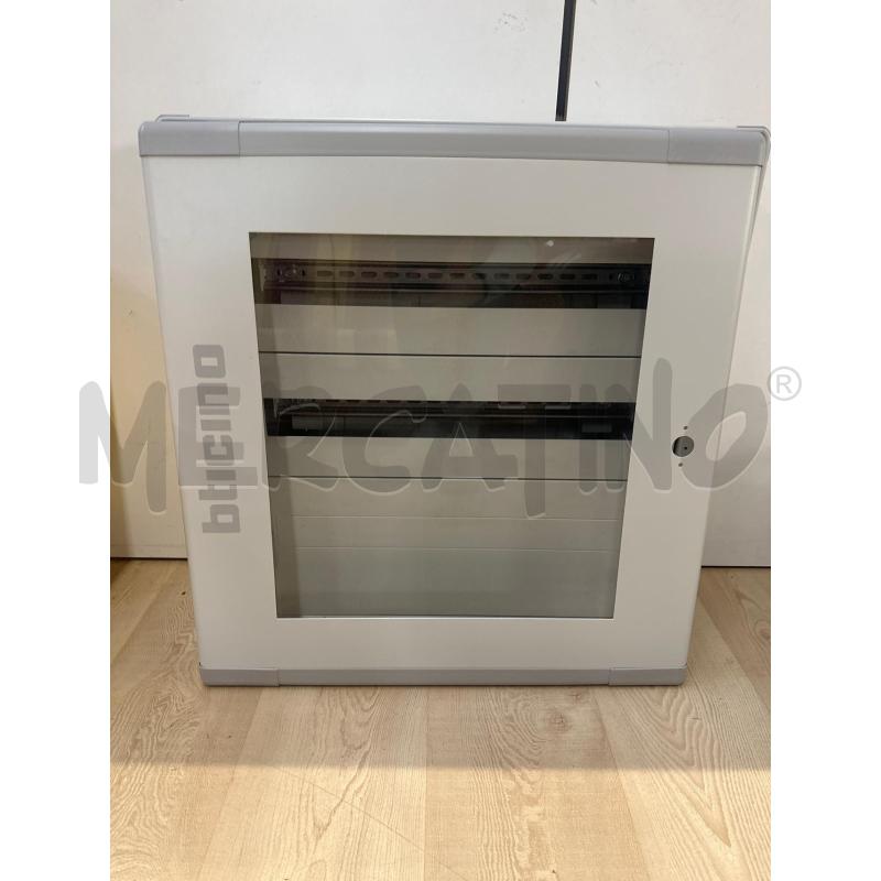 BITICINO QUADRO DA PARETE IN PLASTICA PROFESSIONALE | Mercatino dell'Usato Teramo 1