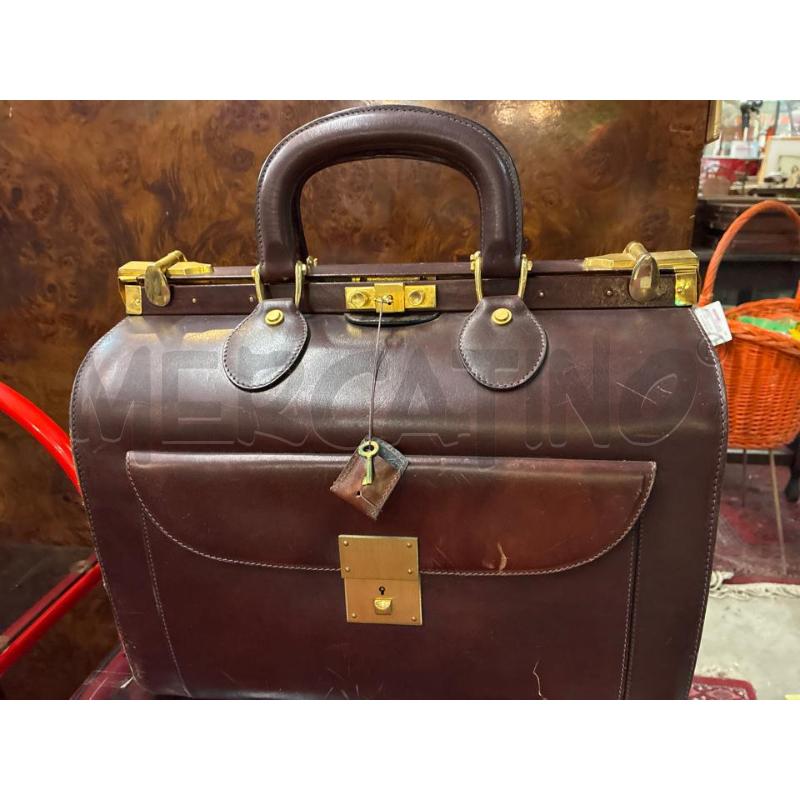 BORSA DOCTOR BAGS IN VERA PELLE E METALLO OTTONATO | Mercatino dell'Usato Teramo 2