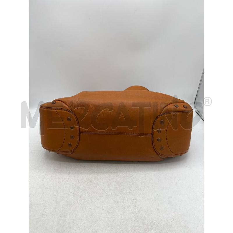 BORSA DONNA TODS IN PELLE COL CARAMELLO A SPALLA ANGOLI BORCHIE | Mercatino dell'Usato Teramo 3