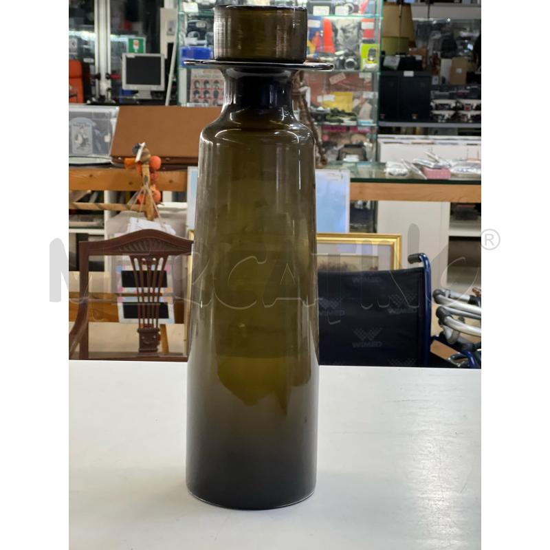 BOTTIGLIA VINTAGE IN VETRO MARRONCINO MOLTO ALTA CON TAPPO . ARTIGIANALE -  | Mercatino dell'Usato Teramo 1