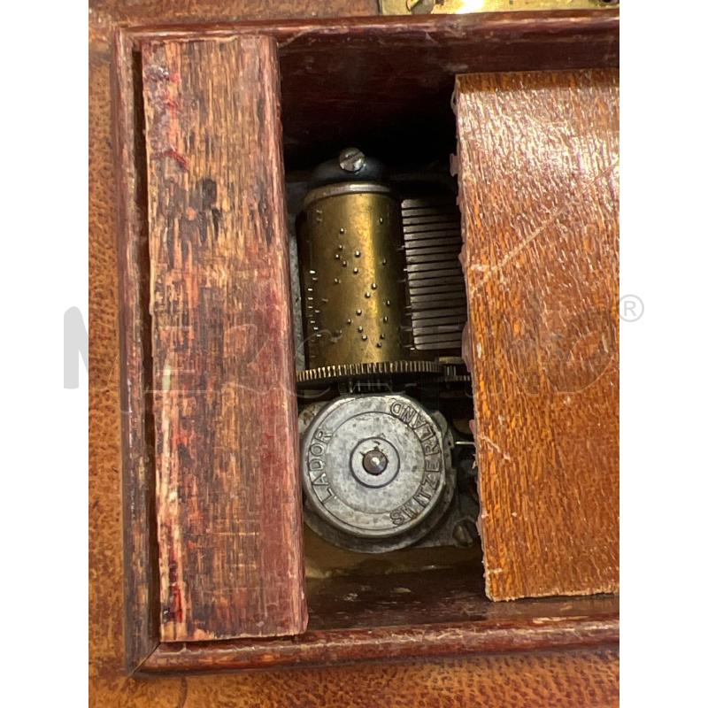 CARILLON EPOCA SCATOLETTA IN PELLE FINITURE DORATE . SVIZZERA | Mercatino dell'Usato Teramo 3