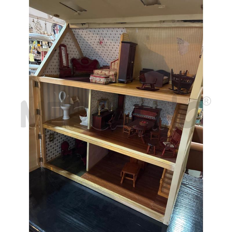 CASA BAMBOLE LEGNO GRANDE CON MOBILI | Mercatino dell'Usato Teramo 1