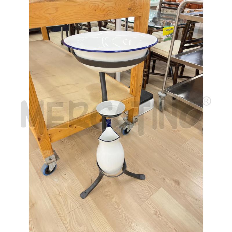 CATINO LAVABO TRIS VINTAGE IN FERRO SUPPORTO CIOTOLA SMALTATA BORDO BLU + BROCCA  | Mercatino dell'Usato Teramo 1