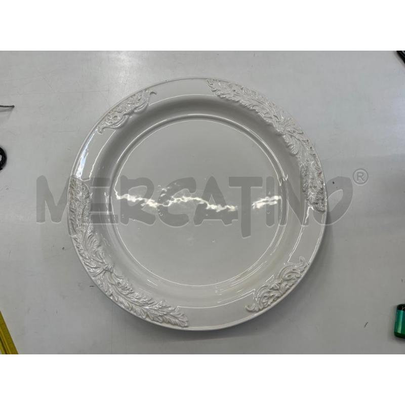 CENTROTAVOLA CERAMICA BIANCO MOLTO GRANDE VASSOIO TONDOO RILIEVO | Mercatino dell'Usato Teramo 1