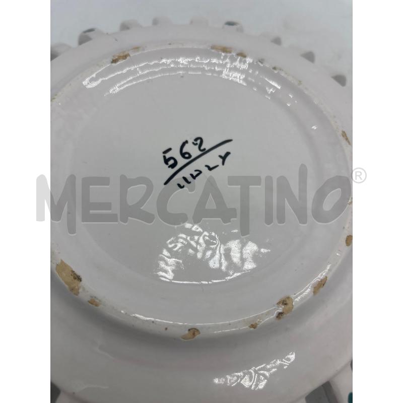 CENTROTAVOLA CERAMICA DIPINTO FIORI E UCCELLINI  | Mercatino dell'Usato Teramo 2