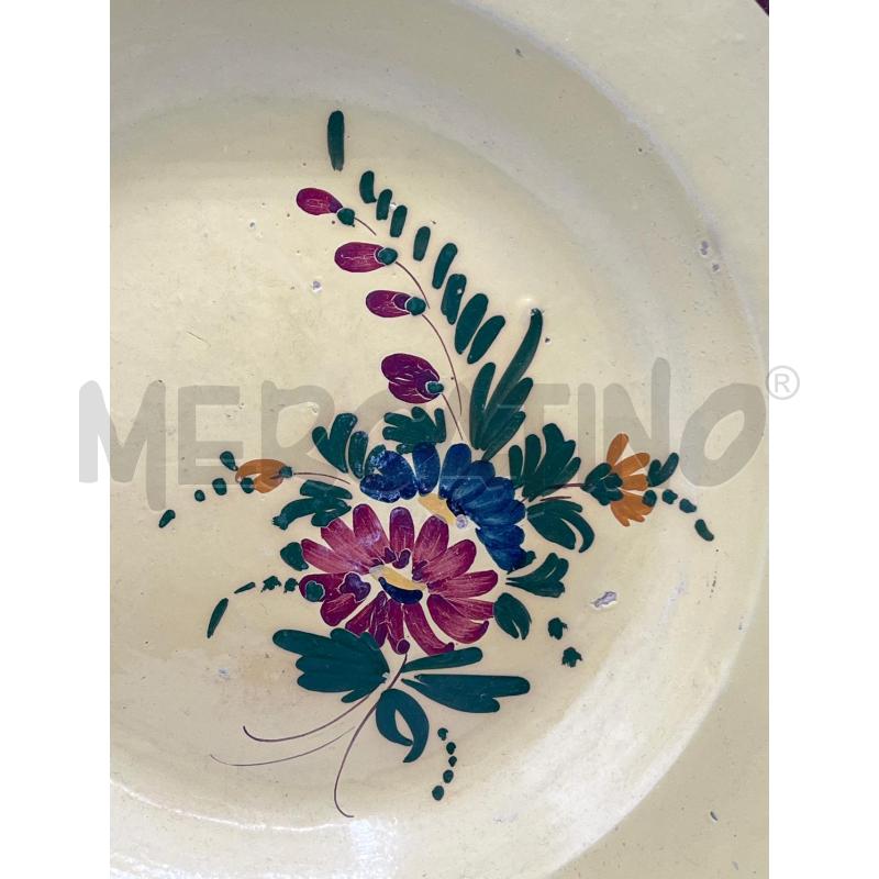 CENTROTAVOLA PIATTO CERAMICA FIORE BORDO GIALLO | Mercatino dell'Usato Teramo 2