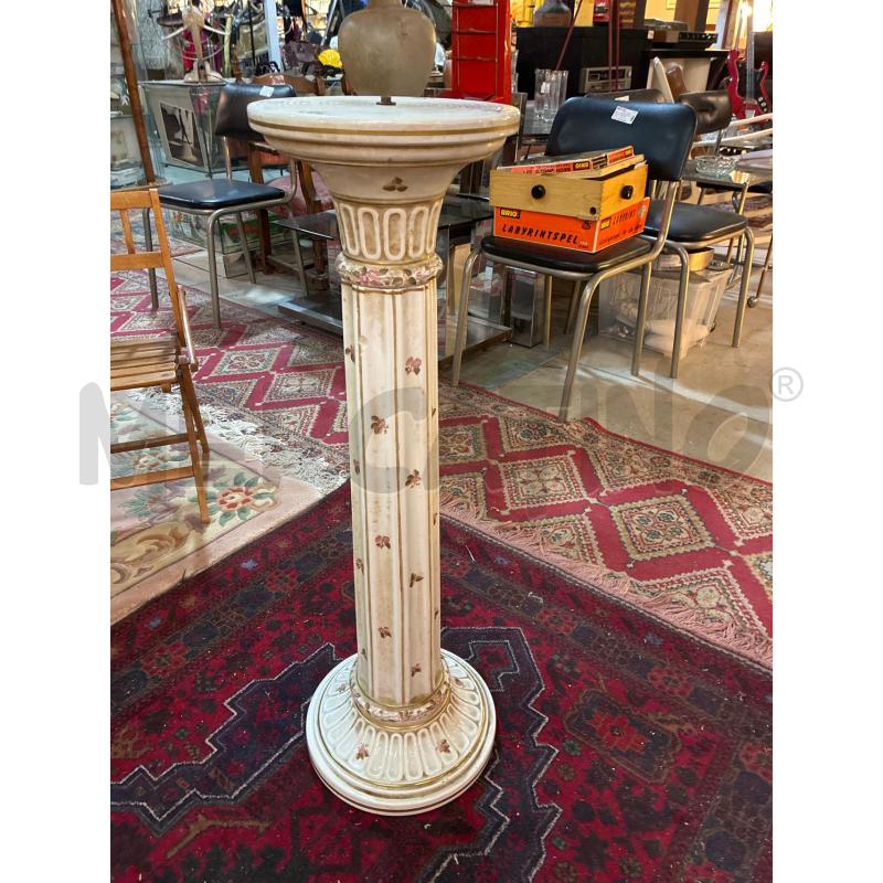 COLONNA PORTAVASI IN CERAMICA CAPODIMONTE CON FIORI | Mercatino dell'Usato Teramo 2