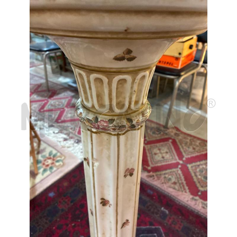COLONNA PORTAVASI IN CERAMICA CAPODIMONTE CON FIORI | Mercatino dell'Usato Teramo 3