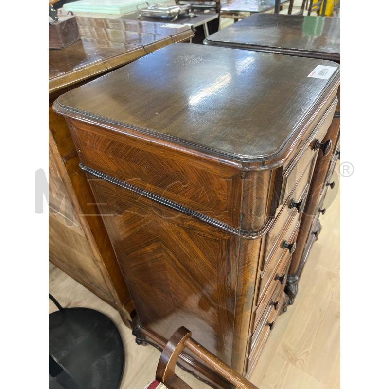 COMODINO ALTO CASSETTIERA 6 CASSETTI ANTICO PIEDE LAVORATA STILE INGLESE IN LEGNO MASSELLO | Mercatino dell'Usato Teramo 2