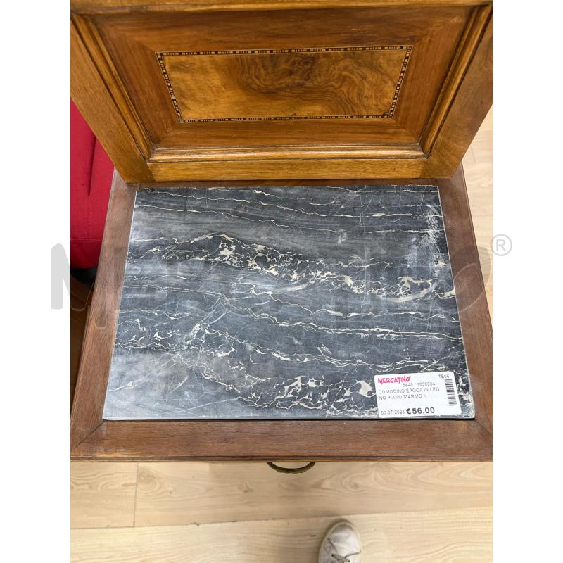 COMODINO EPOCA IN LEGNO PIANO MARMO NERO | Mercatino dell'Usato Teramo 1