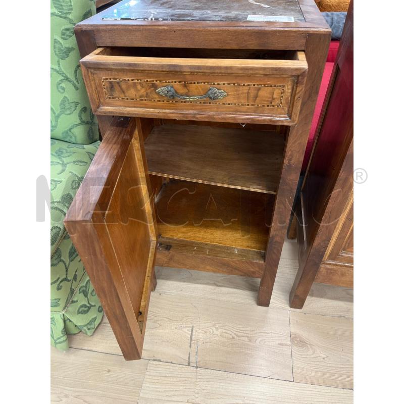 COMODINO EPOCA IN LEGNO PIANO MARMO NERO | Mercatino dell'Usato Teramo 3