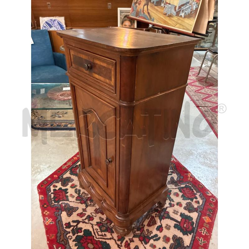 COMODINO IN LEGNO C.NOCE 1SPORT+1CASSETTO | Mercatino dell'Usato Teramo 2
