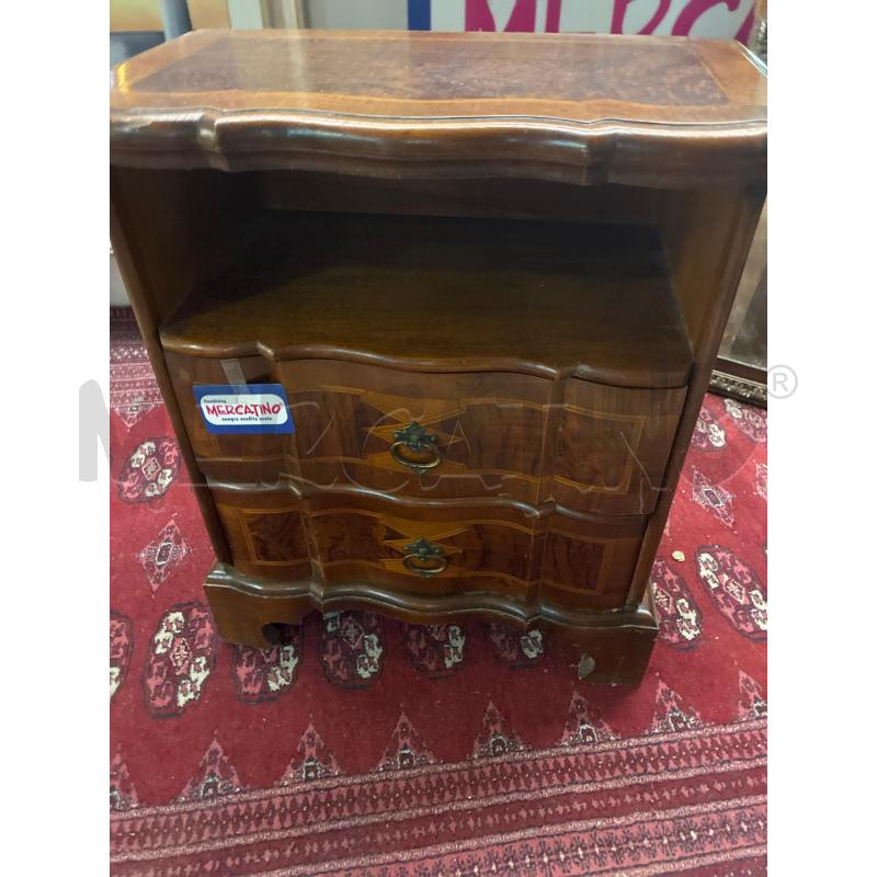 COMODINO SAGOMATO IN LEGNO 2 CASSETTI | Mercatino dell'Usato Teramo 3