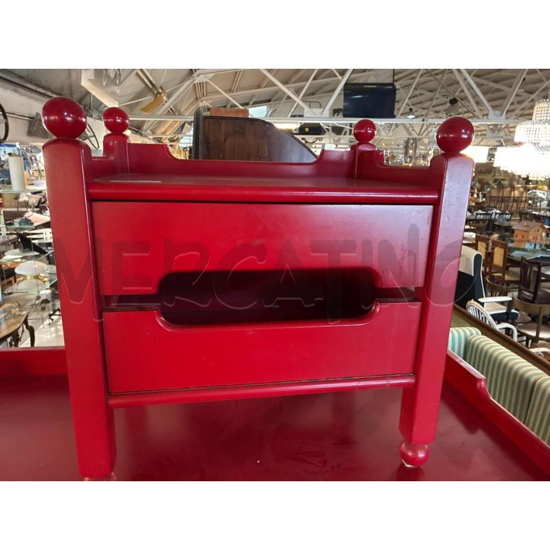 COMODINO VINTAGE DESIGN CASSINA 2 CASSETTI LEGNO SMALTATO ROSSO 2 CASSETTI  | Mercatino dell'Usato Teramo 3