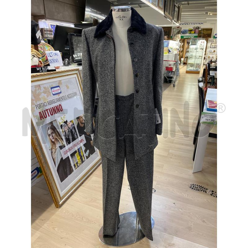 COMPLETO DONNA PANCALDI&B CAPPOTTO E PANTALONE GRIGIO | Mercatino dell'Usato Teramo 1