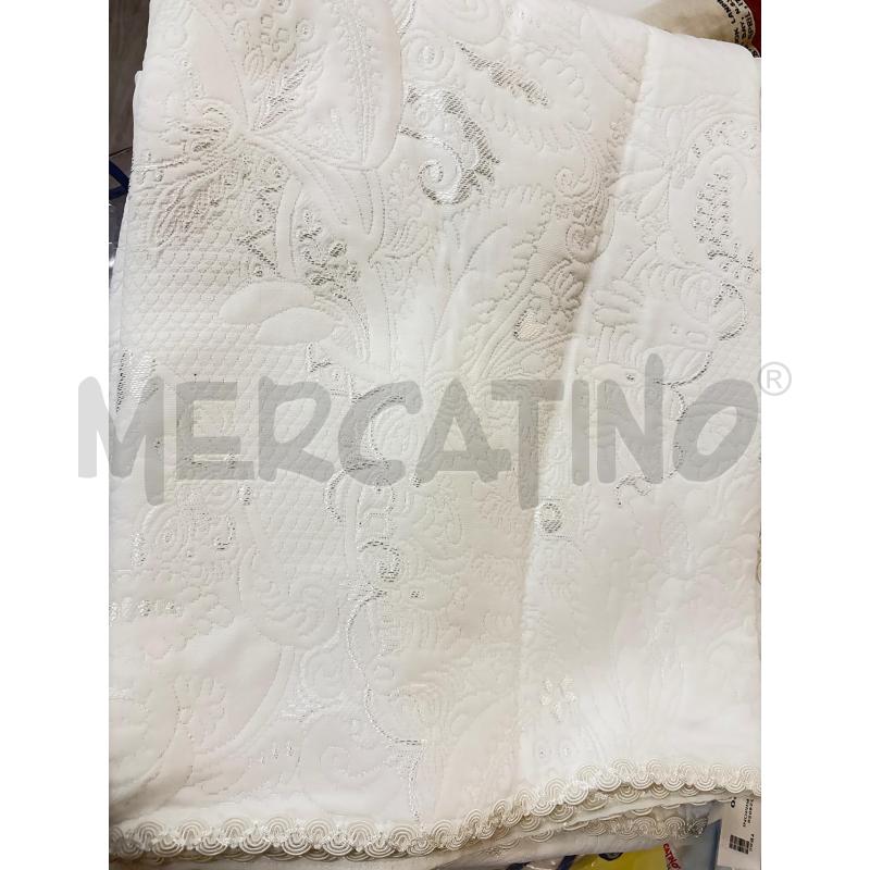 COPRI LETTO MATRIMONIALIE BIANCO  | Mercatino dell'Usato Teramo 1
