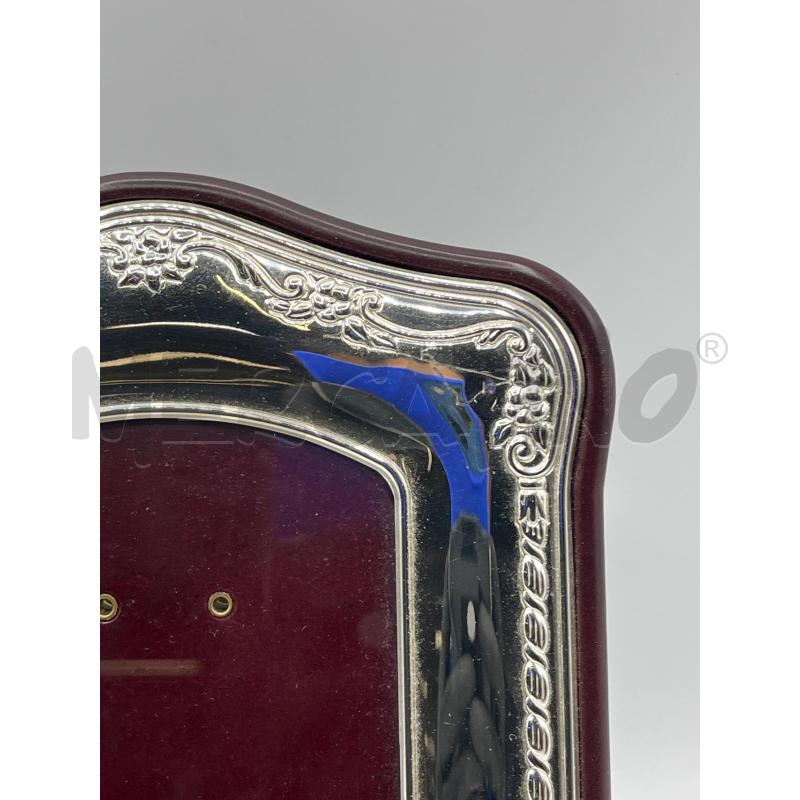 CORNICETTA ARGENTATA PORTAFOTO FONDO SPECCHIO 21X17 | Mercatino dell'Usato Teramo 2