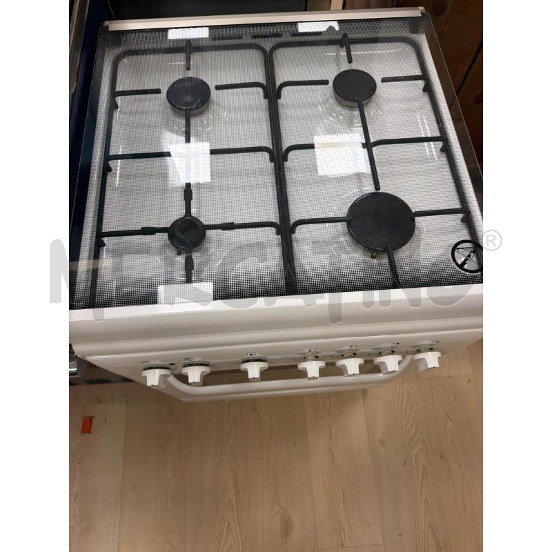 CUCINA A GAS 4 FUOCHI DELONGHI BIANCO SEMPLICE  | Mercatino dell'Usato Teramo 2