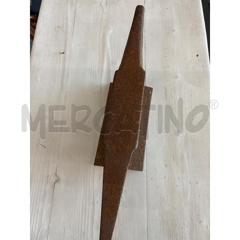 INCUDINE VECCHIA IN FERRO LUNGHEZZA 55CM | Mercatino dell'Usato Teramo 2