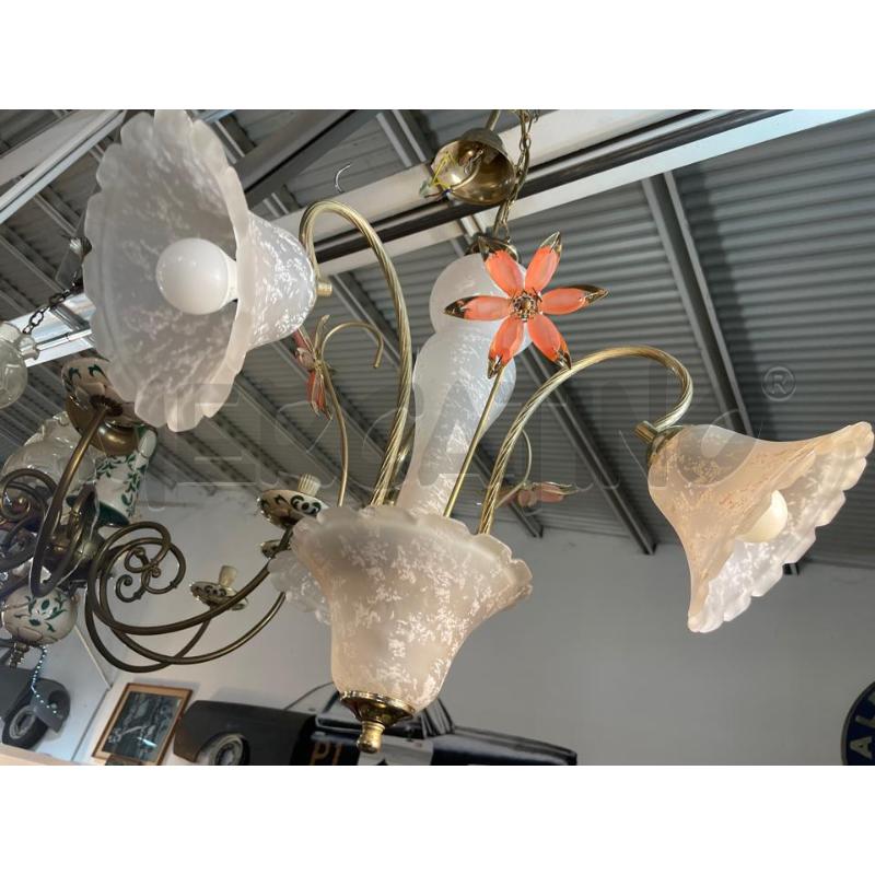 LAMPADARIO 3 LUCI COPPA VETRO E METALLO DORATO FIORE | Mercatino dell'Usato Teramo 2