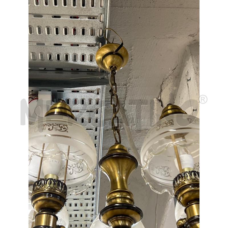 LAMPADARIO 5 LUCI METALLO DORATO CAMPANE VETRO SATINATO | Mercatino dell'Usato Teramo 2