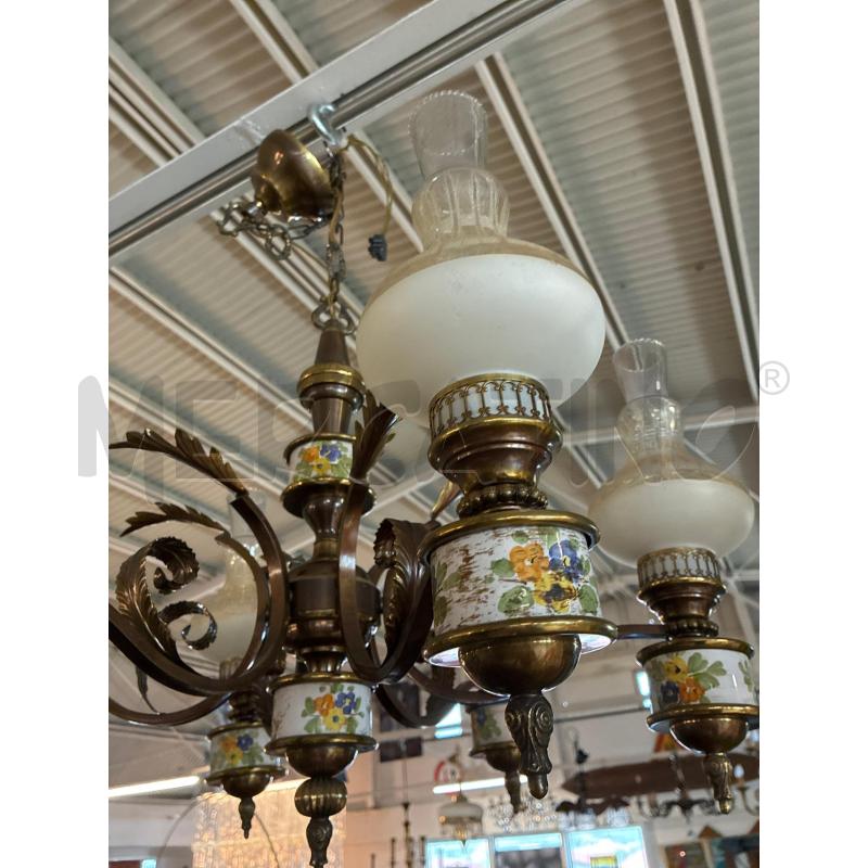 LAMPADARIO A BRACCI OTTONE CERAMICA 6 LUCI COPPE VETRO OPALINO | Mercatino dell'Usato Teramo 2