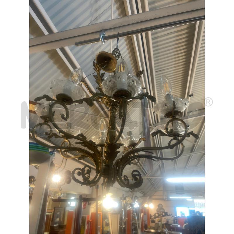 LAMPADARIO IN OTTONE PIENO 8 BRACCIA LUCI | Mercatino dell'Usato Teramo 1