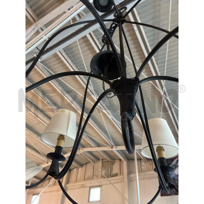 LAMPADARIO METALLO NERO CON 6 BRACCIA E COPRILAMPADE | Mercatino dell'Usato Teramo 4