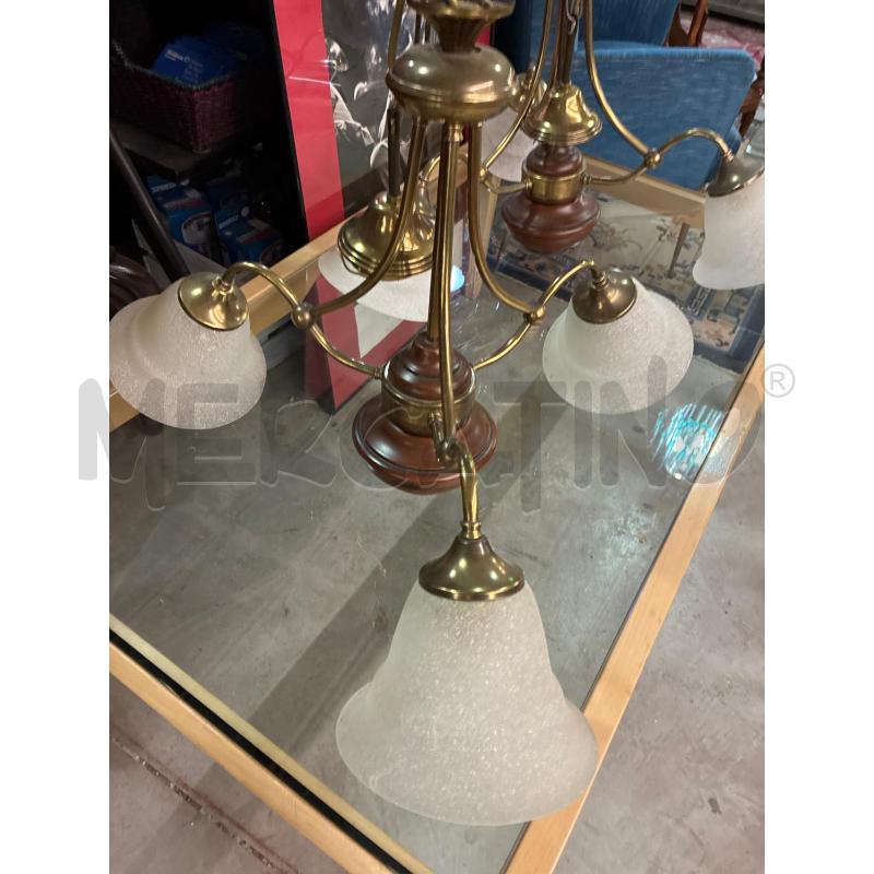 LAMPADARIO OTTONE LEGNO VETRO SATINATO 3 LUCI | Mercatino dell'Usato Teramo 2