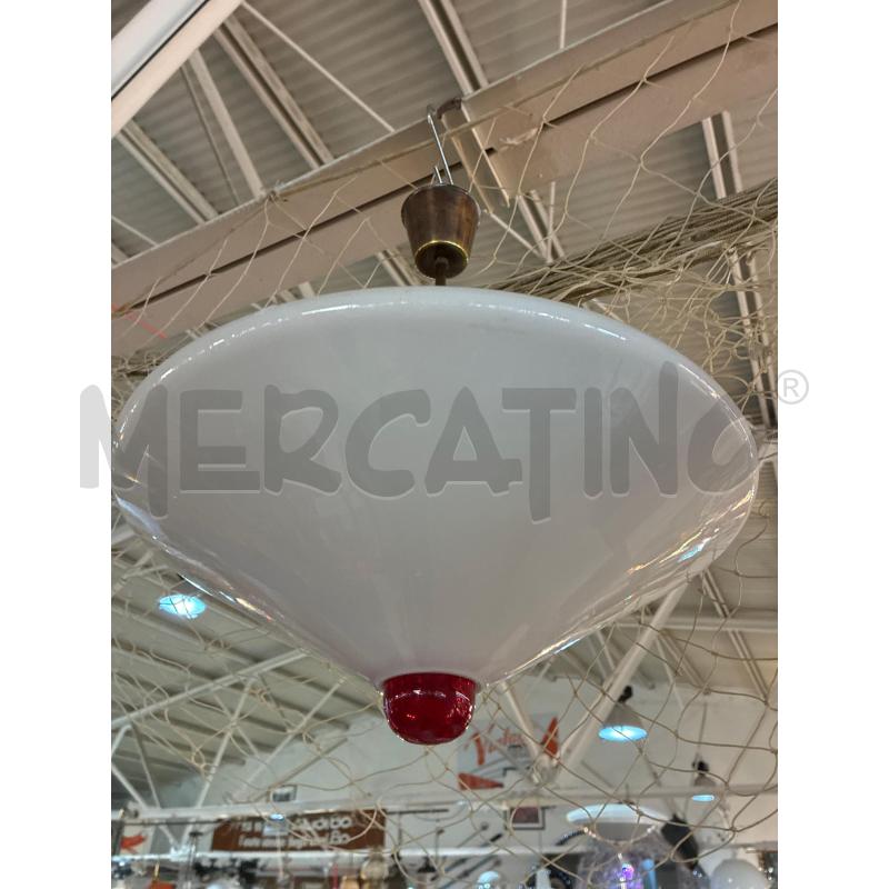 LAMPADARIO SOSPESO VETRO MURANESE BIANCO TONDO INSERTO VETRO ROSSO | Mercatino dell'Usato Teramo 1