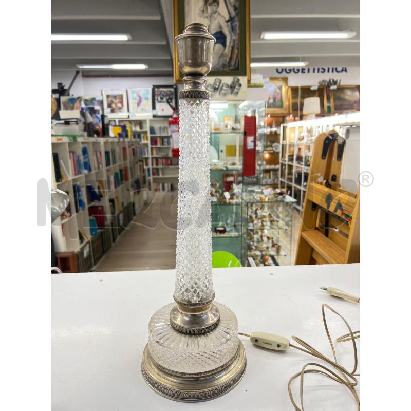LAMPADA CRISTALLO E BASE E FINITURE ARG.8 | Mercatino dell'Usato Teramo 1