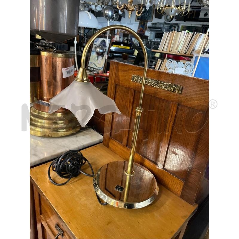 LAMPADA DA TAVOLO ARCO OTTONE DORATO CAPPELLO VETRO FAZZOLETTO . VITNAGE | Mercatino dell'Usato Teramo 5