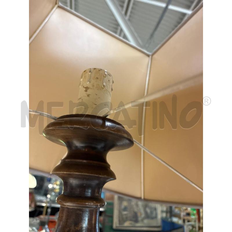 LAMPADA DA TAVOLO IN LEGNO TORNITO CON CAPPELLO  | Mercatino dell'Usato Teramo 4