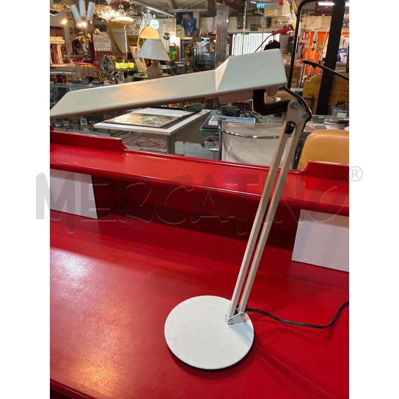 LAMPADA DA TAVOLO LUXO MOD. T - 88 VINTAGE BIANCA | Mercatino dell'Usato Teramo 2