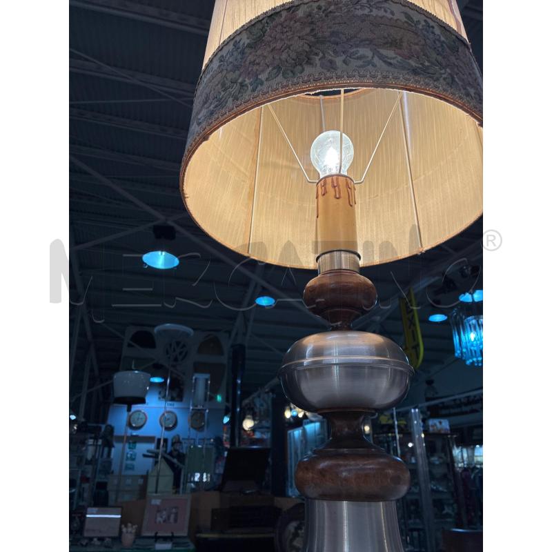 LAMPADA DA TAVOLO METALLO TORNITO LEGNO CAPPELLO BEIGE  FIORI  | Mercatino dell'Usato Teramo 4
