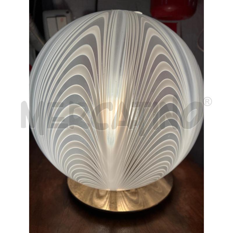 LAMPADA SFERA VETRO MURANESE BIANCA BASE IN OTTONE | Mercatino dell'Usato Teramo 2