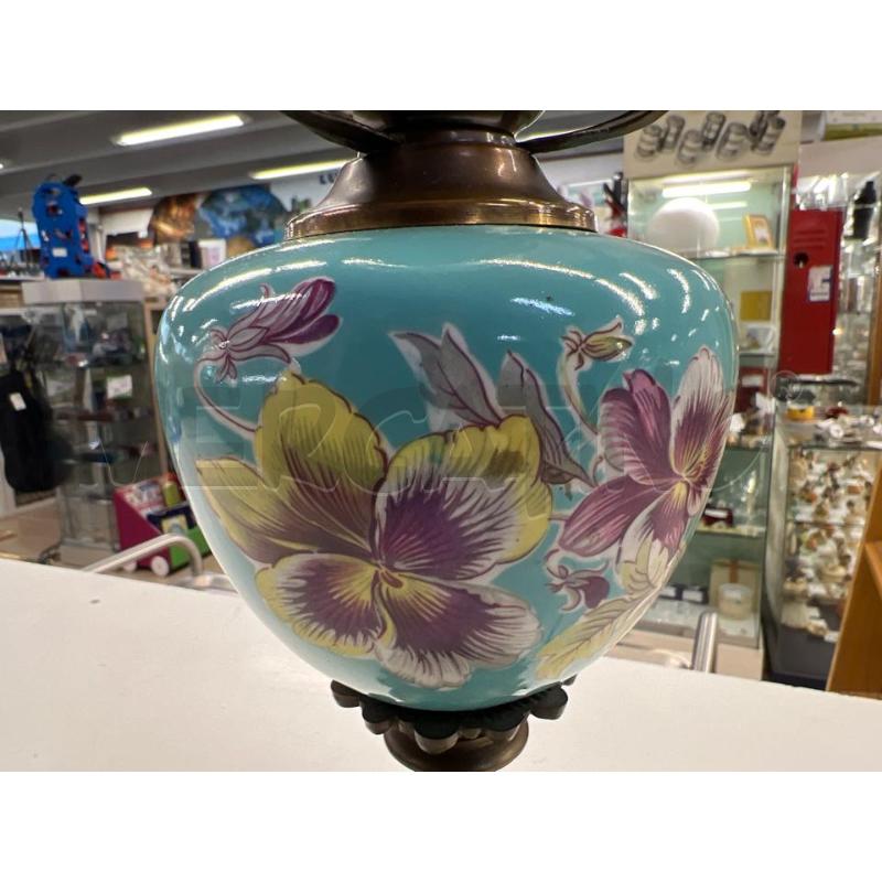 LAMPADA VINTAGE IN METALLO DORATO E CERAMICA FIORI | Mercatino dell'Usato Teramo 4