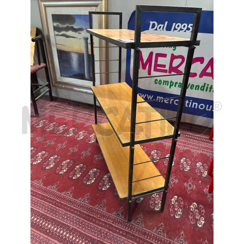 LIBRERIA PICCOLE TJR VINTAGE, TRE RIPIANI FORMICA STRUTTURA IN METAJ | Mercatino dell'Usato Teramo 2