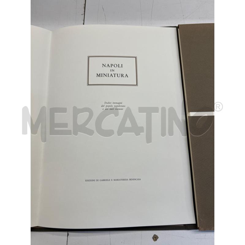 LIBRO ARTE NAPOLI IN MINIATURA 12 IMMAGINI 1976 | Mercatino dell'Usato Teramo 2