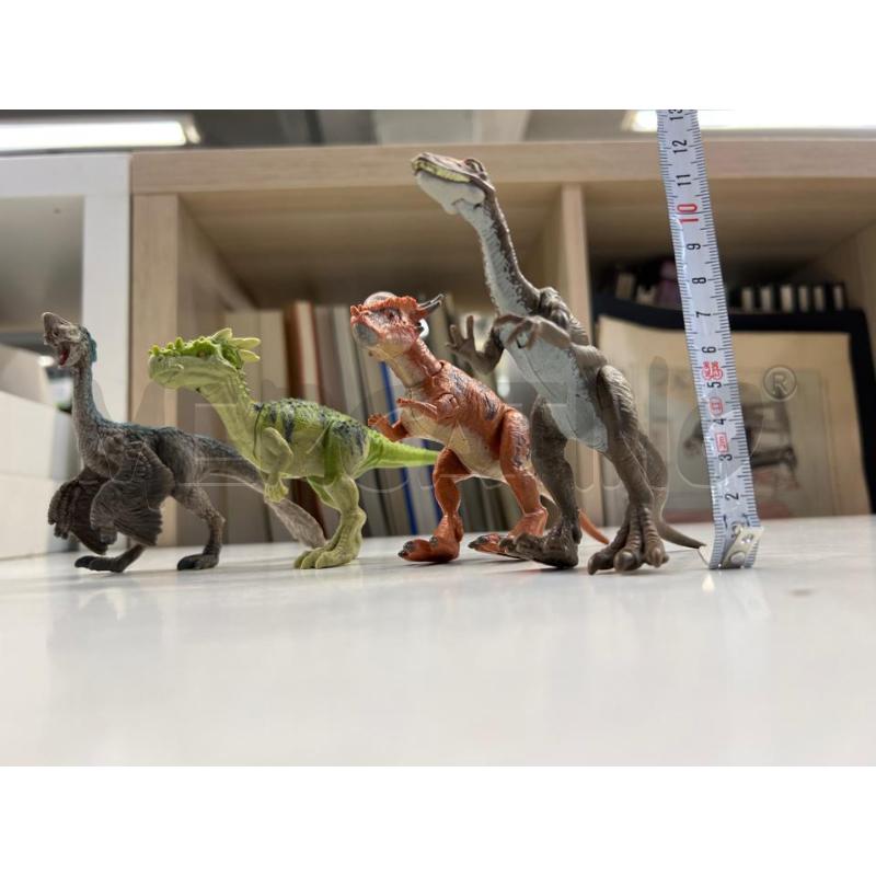 LOTTO PZ 5 DINOSAURI JURASSIC WORLD | Mercatino dell'Usato Teramo 3