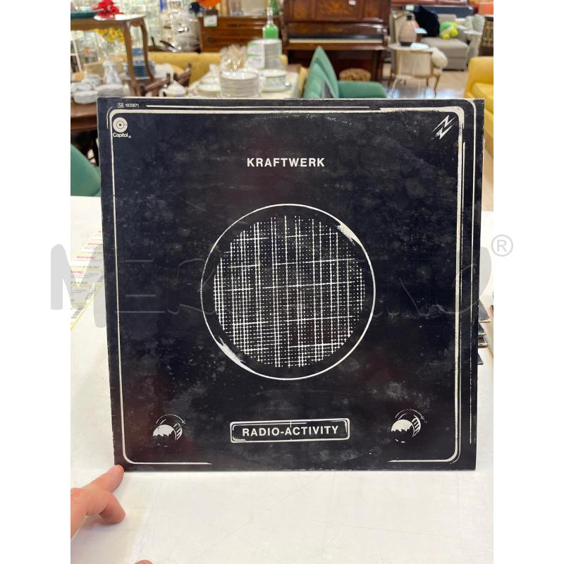 LP VINILE KRAFTWERK RADIO ACTIVITY | Mercatino dell'Usato Teramo 1