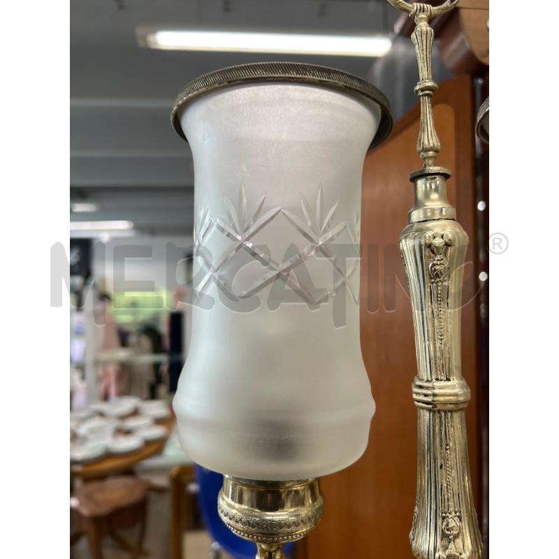 LUME LAMPADA 2 LUCI A PIEDISTALLO IN CERAMICA FLOREALE SUPPORTO SILVER COPPE VETRO SATINATO 2 TESTE  | Mercatino dell'Usato Teramo 3