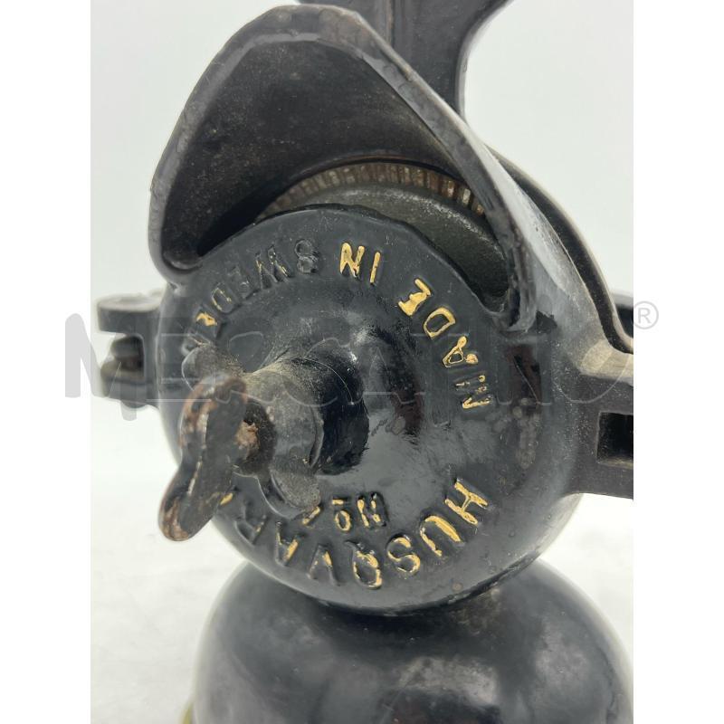 MACININO VINTAGE IN FERRO NERO MADE IN SWEDEN - HUSQVARNA - VINTAGE DA COLLEZIONE | Mercatino dell'Usato Teramo 2