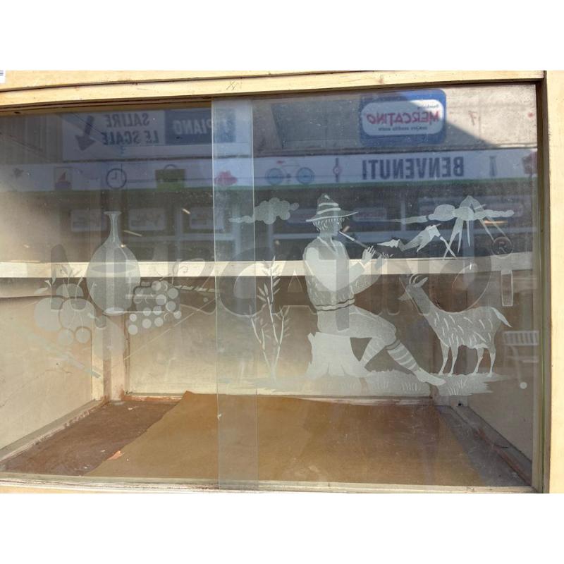 MOBILETTO DISPENSINA VINTAGE ANNI 50 LEGNO BIANCO CON 2 SP 4 CAS E 2 ANTE VETRI SCORREVOLI SERIGRAFI | Mercatino dell'Usato Teramo 3