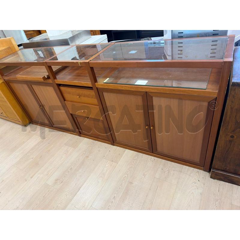 MOBILE BUFFET LEGNO CILIEGIO E VETRI | Mercatino dell'Usato Teramo 1